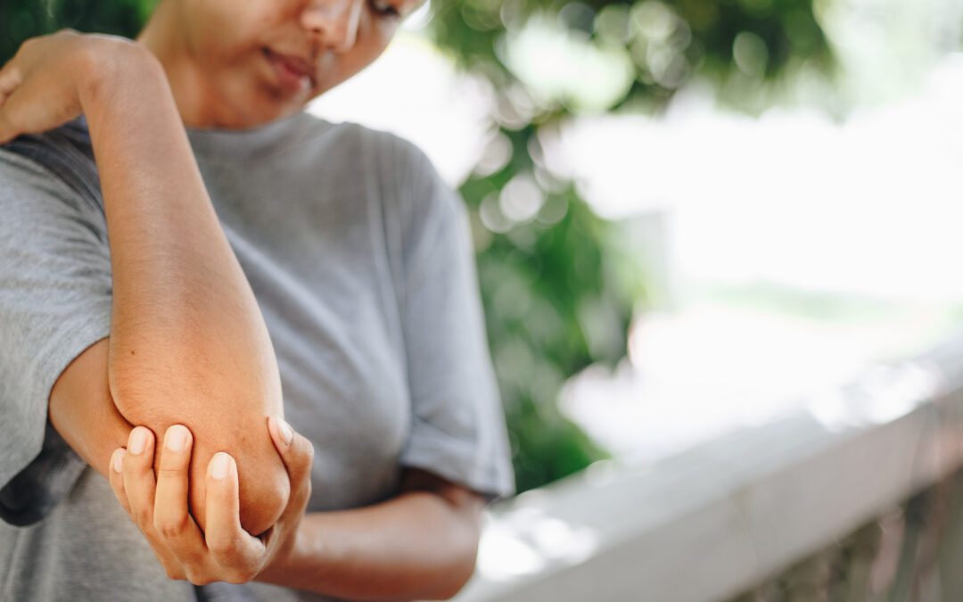 Elbow Pain: Could It Be a Break or Just a Strain?
